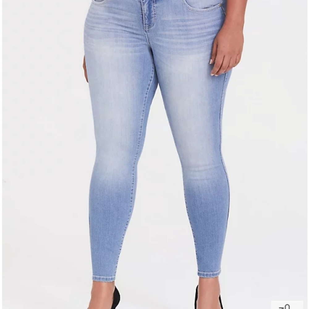 20R Torrid Jegging